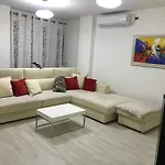 Apartment Liqeni I Thate, Tirane